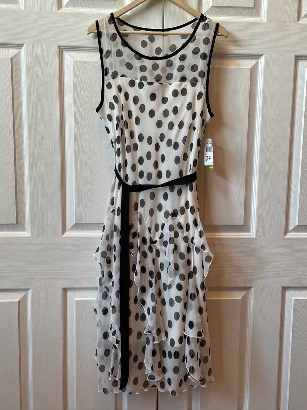 Robbie Bee Black and White Polka Dot Sleeveless Midi Dress - Picture 4 of 9